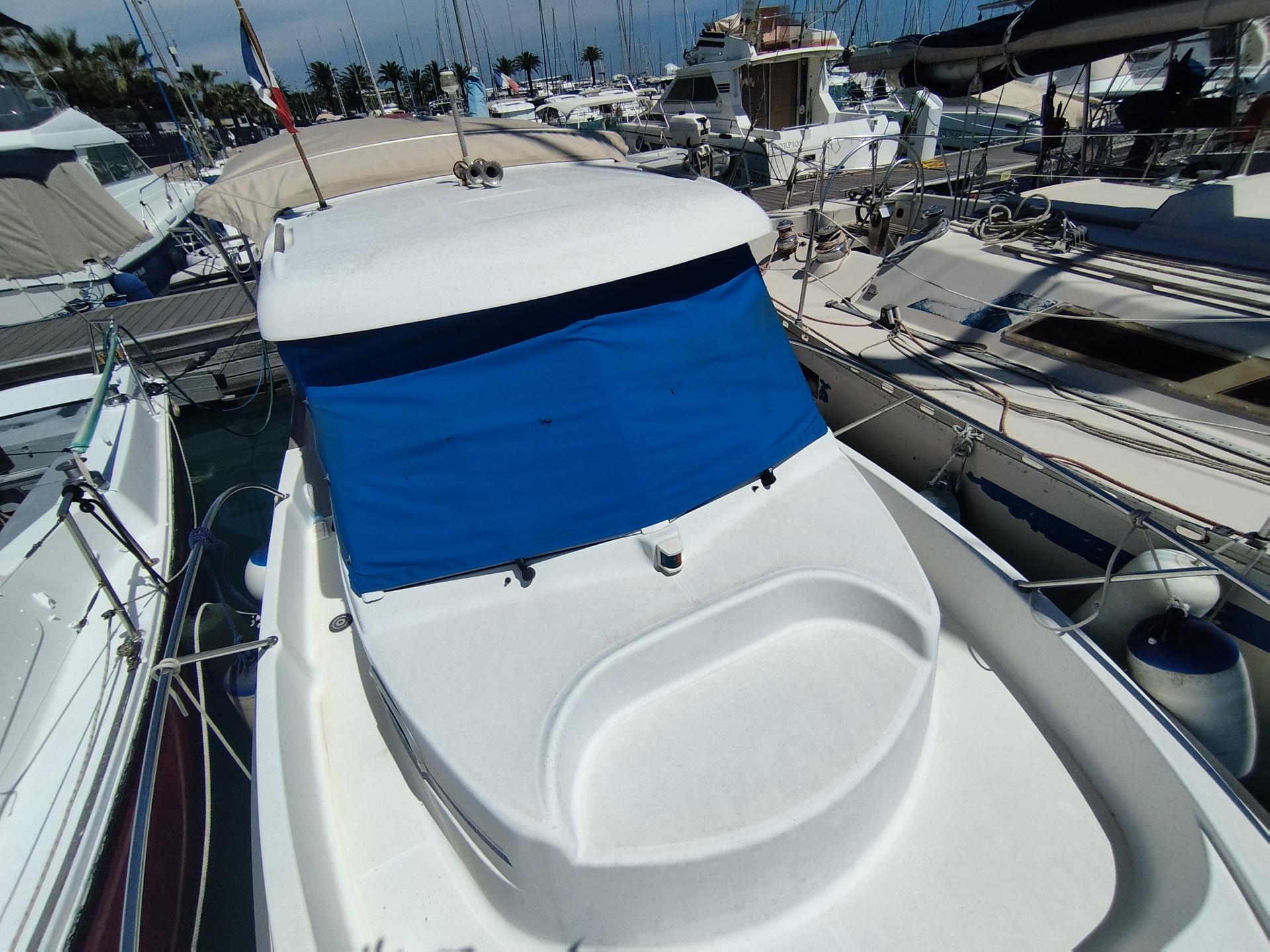 slider 1 Beneteau Antares 620